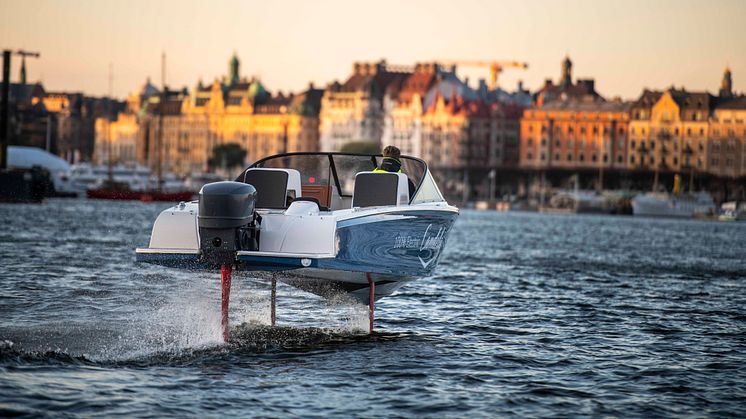 Elbåtar på Allt för Sjön: Svenska, flygande Candela Seven är framtiden för motorbåtar