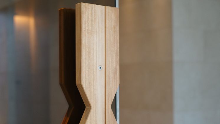 elements-spa-sauna-door-handle-clarion-hotel-karlatornet.jpg