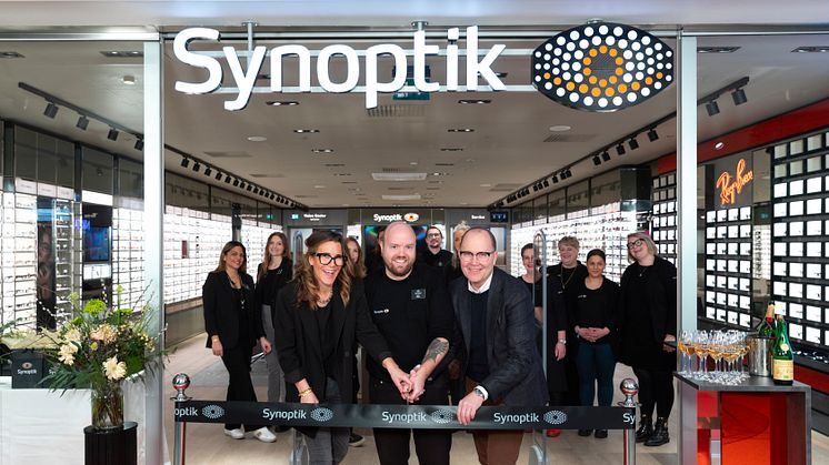 Teamet på Synoptik, Frölunda Torg. Foto: Petter Sand