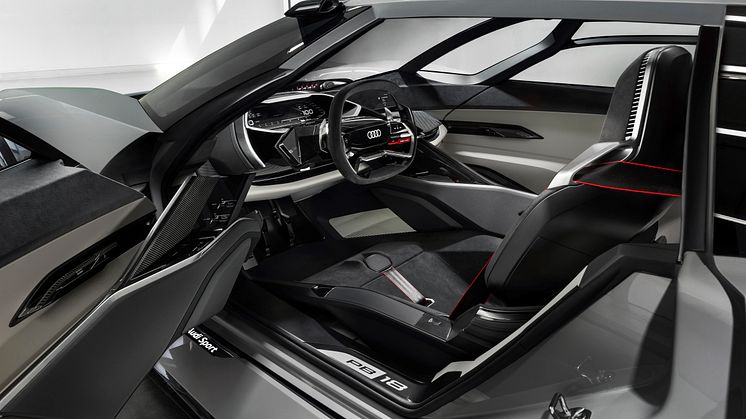Audi PB18 e-tron (Circuit grey) cockpit til venstre