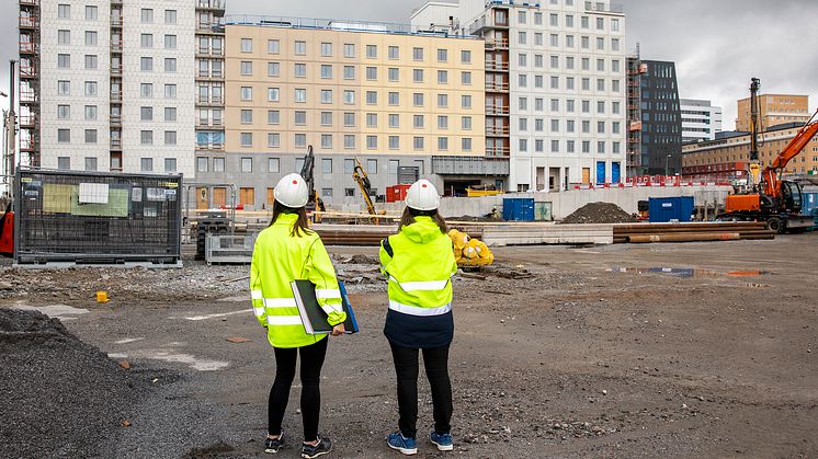 SKB har tre pågående byggprojekt just nu. I Hagastaden byggs kvarteret Lysosomen med 128 kooperativa hyresrätter. Foto: Karin Alfredsson