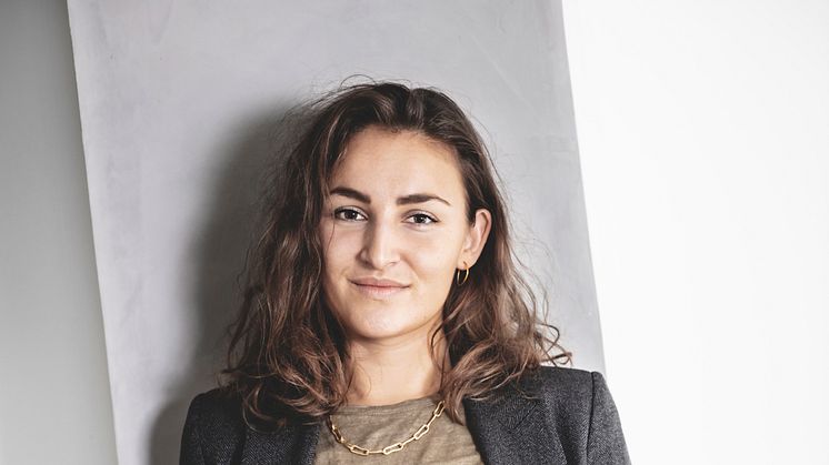 I 2019 solgte 29-årige Fie Hetting sin designvirksomhed til Flügger. Som en del af aftalen skal hun videreudvikle firmaet i fem år. Foto: Christina Kayser O.