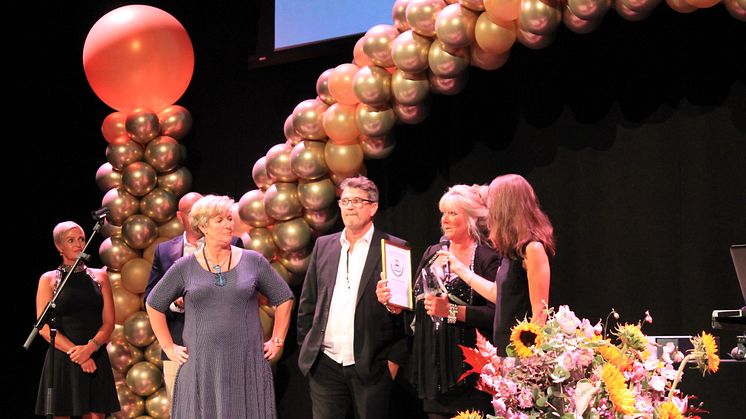 Carola Viklund, kommunpolis, Bo Hammerin, brottsförebyggare och Marita Bertilsson, chef Trygg i Norrtälje kommun på prisutdelningen på Trygg & Säker. Foto: Offentliga Affärer.