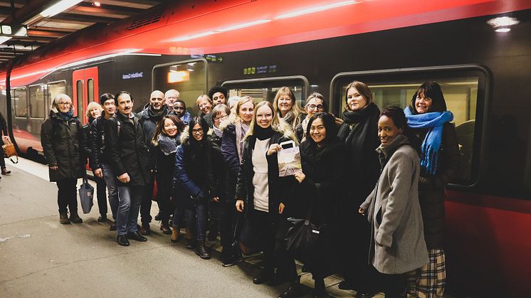 Eleverna och deras färdkamrater när de anlände till Stockholm. Bild: MTR Express