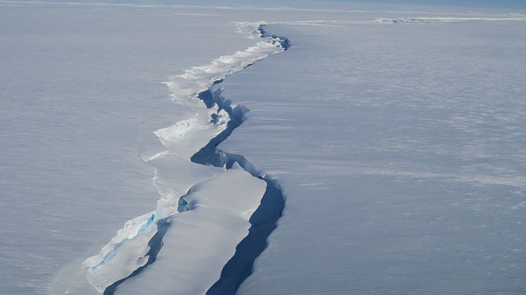 Chasm 1 in the Brunt Ice Shelf (credit: Jan De Rydt)
