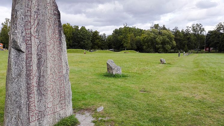 Runsten Anundshög