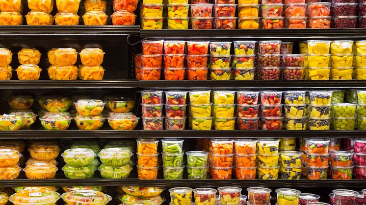 Super market shelves are filled with food wrapped in single-use plastics containing chemicals that may be threatening human and planetary health (Credit: iStock/littleny )
