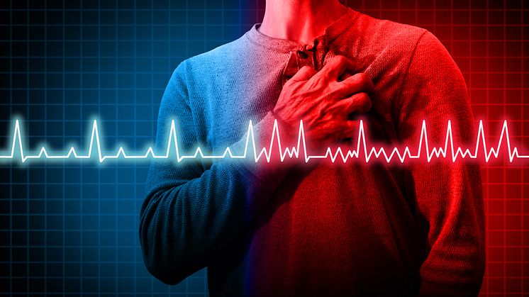 Der Notruf 112 für den Rettungsdienst ist bei Verdacht auf Herzinfarkt so wichtig, weil der Herzinfarkt jederzeit in Herzkammerflimmern übergehen und der Patient in wenigen Minuten am plötzlichen Herztod versterben kann.