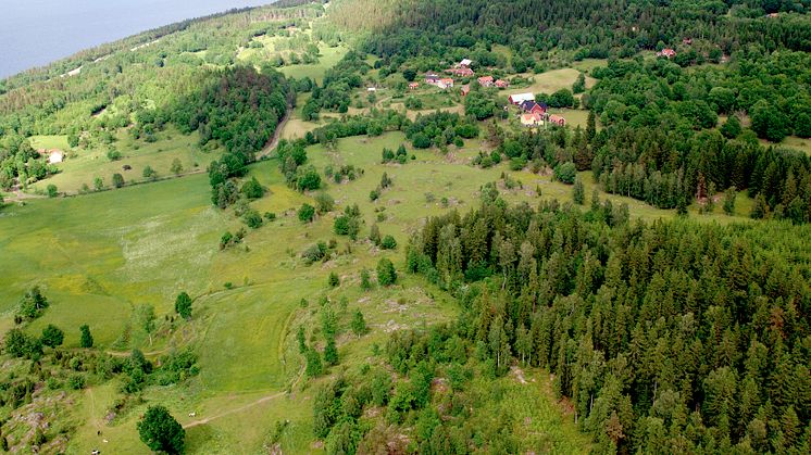 Byn Öland med Gränna i bakgrunden