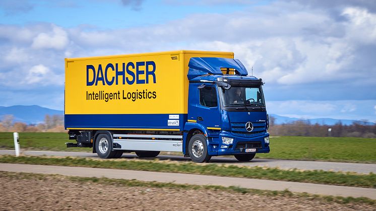 Dachser puts series-production eActros into operation
