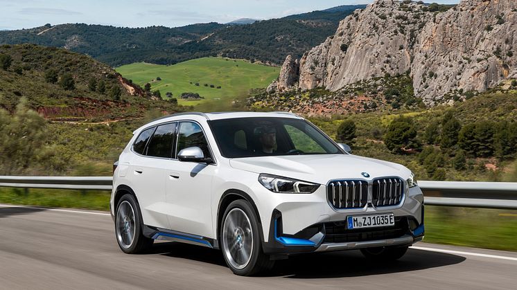 Här är första helt elektriska BMW X1