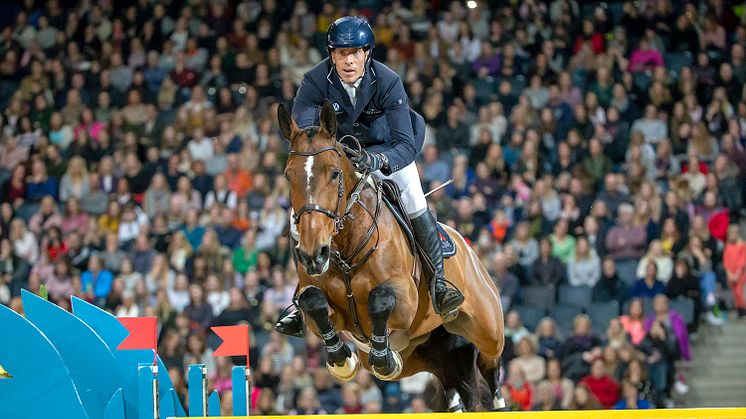 Sweden International Horse Show lockar årligen över 80.000 besökare som vill se toppsport och show i världsklass. På bilden Henrik von Eckermann och Hannah under tävlingarna 2019. Foto: Roland Thunholm.