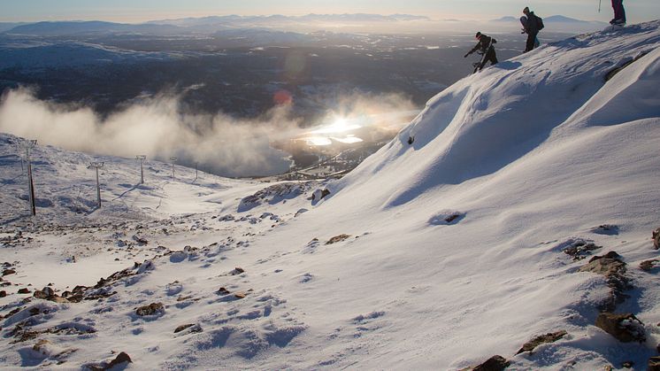 SkiStar AB: Snöfall, snökanoner och snart säsongsöppning i fjällen