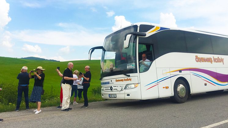 Fler väljer klimatsmarta bussresor på semestern – slår tåget med råge