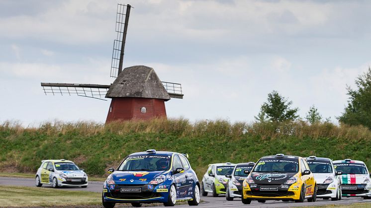 Wernersson övertygar i Clio Cup JTCC