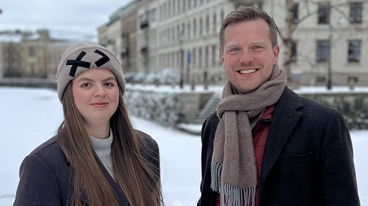 Elin Magnusson och Björn Sandsundet på Structor Mark Väst ser hoppfullt på framtiden. Foto: Structor 