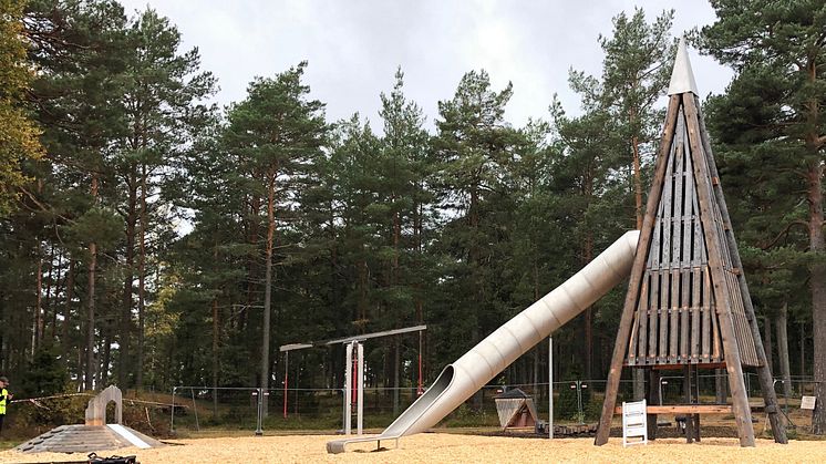 Välkommen på invigning av äventyrslekplats på Skutberget