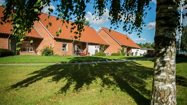 De nuværende bygninger på Skørping Ældrecenter blev bygget for 40 år siden, og opfylder ikke længere de rammer for beboere og medarbejdere, som man kan forvente i dag.