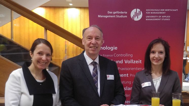Top-Foto (v.li.): Dr. Mareike Martini, Prof. Dr. Michael Nagy, Frederike Miedke.