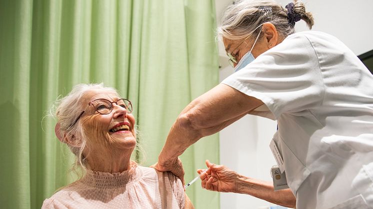 Det blir drop-in på Väla för vaccination med dos 1 eller 2 mot covid-19 under december. Även dos 3 erbjuds till de över 65. Foto: Helsingborgs stad/David Lundin.