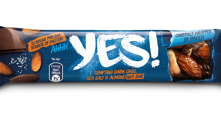 Säg YES! till en bar gjord på hållbart producerade nötter och frukt med en förpackning av papper.