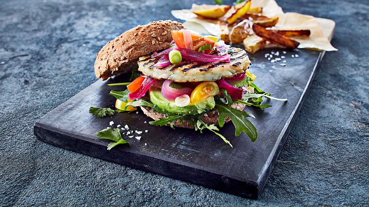 Vegetarburger med halloumi