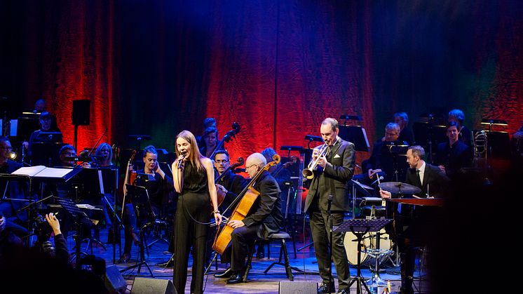 Nordiska Kammarorkestern och jazzsångerskan Isabella Lundgren på turné