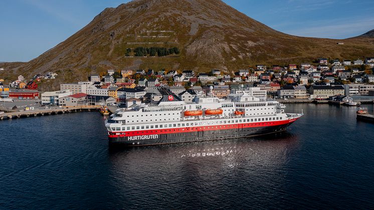 MS Nordnorge i Honningsvåg. Foto: Rune Kongsro / Hurtigruten Norge