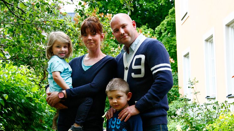 Polars bloggpappa Kalle Brauner med familj