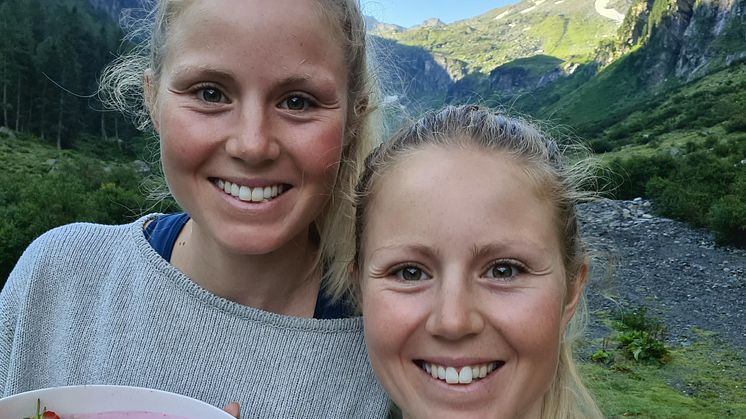 Sanna & Lina El Kott Helander, författare till "Ät färg spring berg - vego, naturligt, näringsrikt"