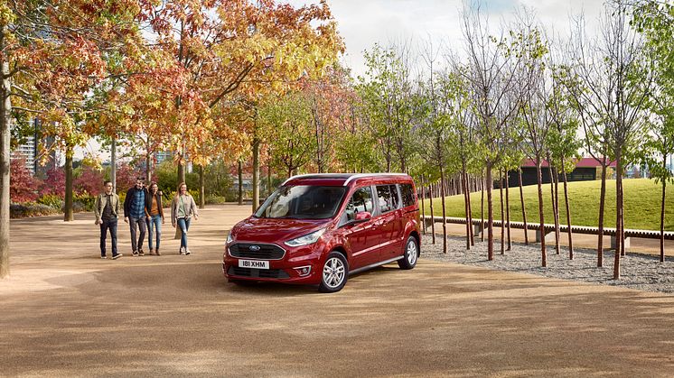  A Ford bemutatja az új Tourneo Connect és Tourneo Courier személyszállítókat