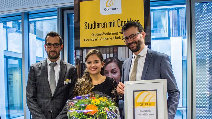 Johanna Rentel erhält Cochlear Graeme Clark Stipendium 2018 (Foto: Cochlear Deutschland)