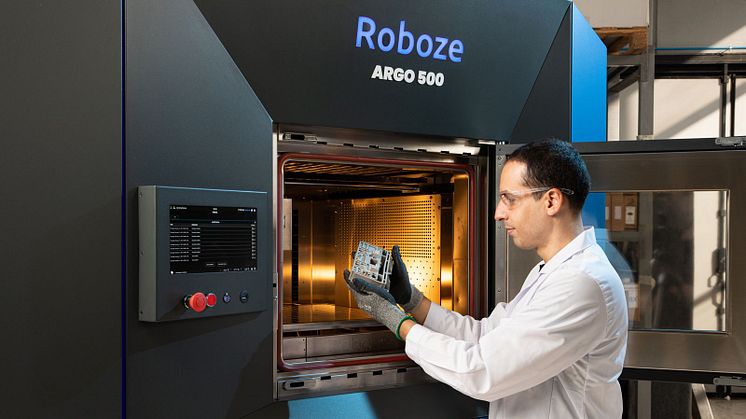 Roboze använder ett B&R-automationssystem för att integrera sin 3D-skrivare i industriell produktion, vilket gör det snabbare och enklare att skapa högkvalitativa anpassade superpolymerkomponenter.