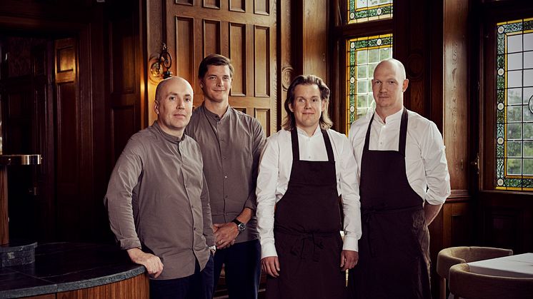 Liam Ginnane, Food & Beverage Manager, Johan Sergel, restaurang- och eventchef tillsammans med restaurang Skärtoftas nytillträdda kökschef John Bråsth och Magnus Karlsson, kökschef Vår Gård. På bilden saknas Åsa Andersson, restaurangansvarig.