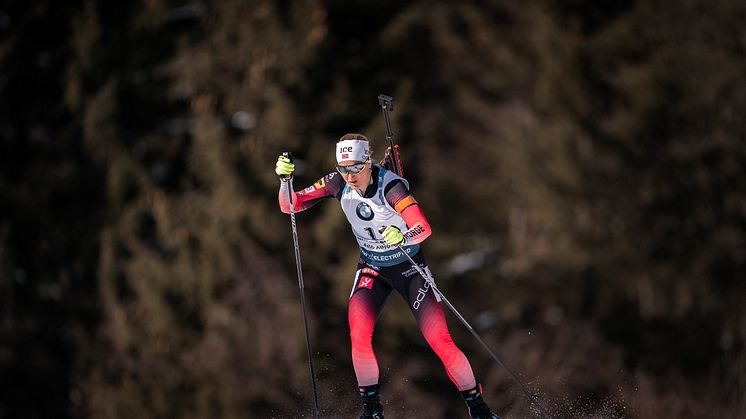 FÅTT VANLIG INFLUENSA: Marte Olsbu Røiseland står over konkurranser, før hun er tilbake i normal trening. Foto: Sondre Hensema Eriksen/Norges Skiskytterforbund