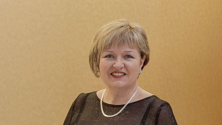 Carol Bott, Cyfarwyddwr newydd i elusen Strôc yng Nghymru