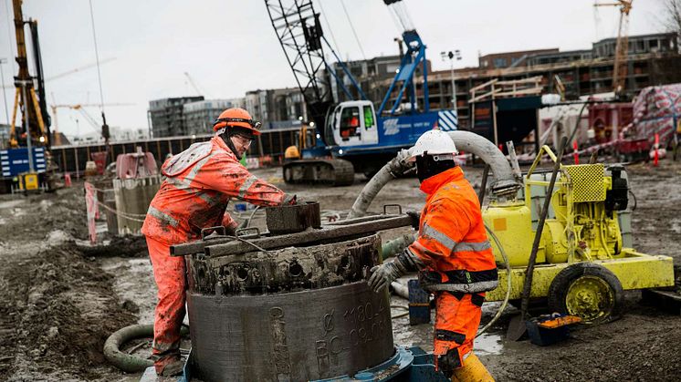 Metromedarbejdere i fuld sving med at anlægge en ny metro. Metroselskabet indgik for nylig en aftale med byggesoftwareleverandøren Autodesk med henblik på at benytte deres ’Autodesk Construction Cloud’. Foto: Ditte Valente.