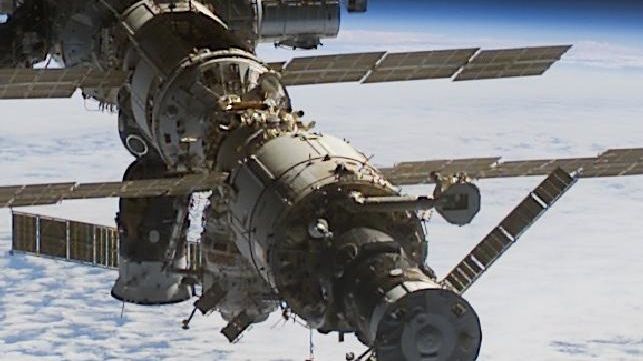 Svenskt instrument undersöker rymdmiljön runt internationella rymdstationen, ISS