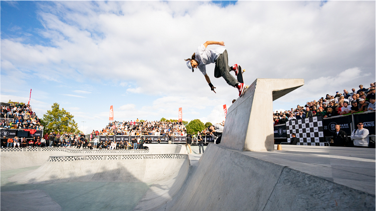 Oski bjuder in till skateboardfestival!