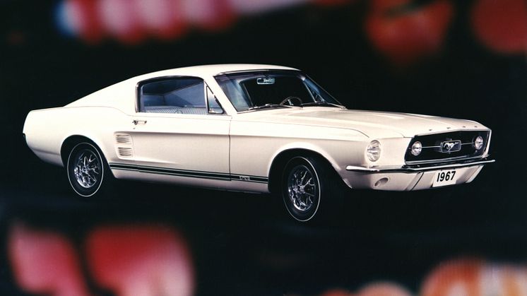60 let ikony jménem Mustang