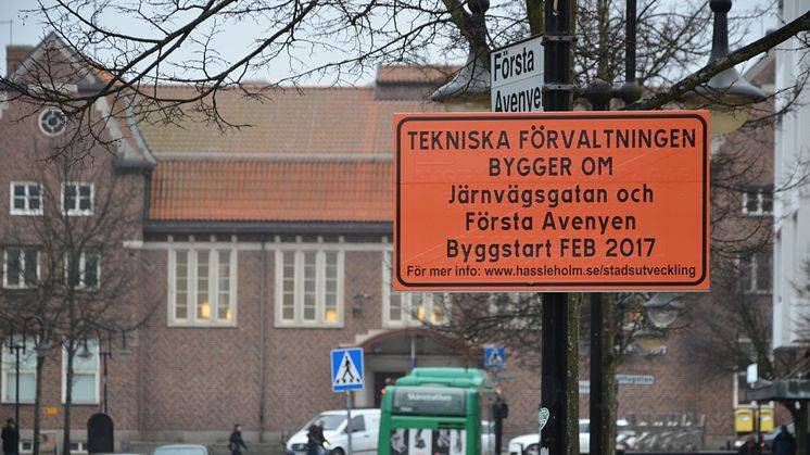 Första etappen av ombyggnaden i centrum börjar i slutet av februari, men redan nu pågår det förberedelser i stan. Följ arbetet via  www.hassleholm.se/stadsutveckling.