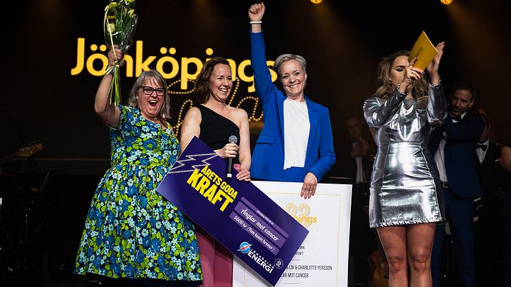 Glada vinnare av priset Årets goda kraft 2022 - Änglar mot cancer