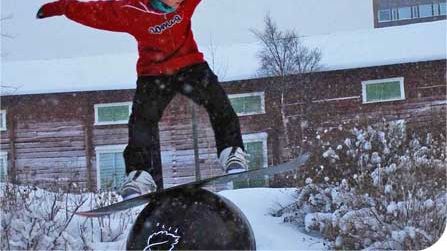 Snowboardbacken i Broparken har öppnat