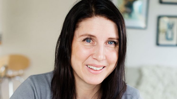 Susanna Höglund Arveklev  är anställd på Avdelningen för hälsopromotion och vårdvetenskap vid Högskolan Väst.