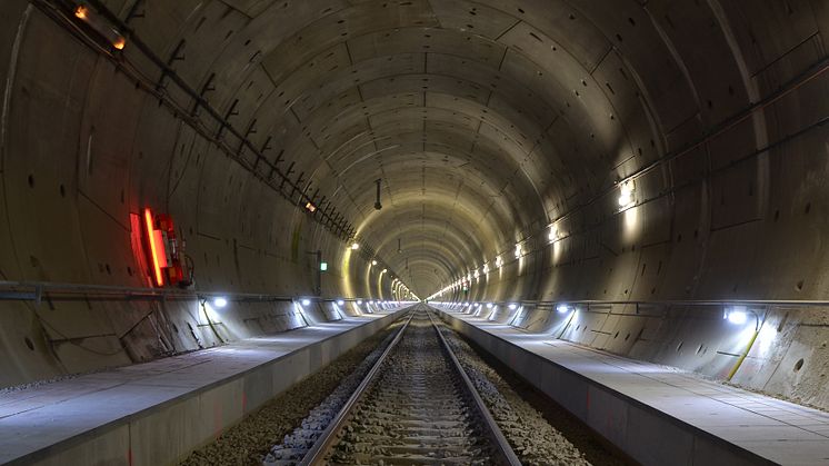Tunnel med spår lagt i Hallandsåsen