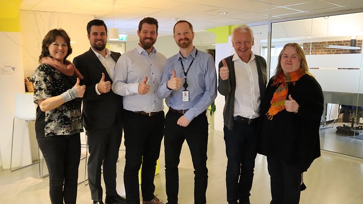 Representanter fra Bergen Kommune og Canon Norge. Fra venstre: Lisbeth Skodvin, Christian Sørensen, Trygve Hide Vågene, Per Arne Hoff, Terje Wenner og Johanna Alme