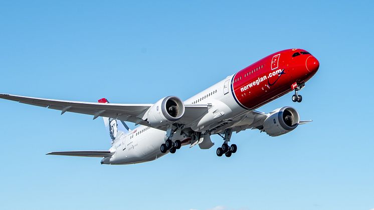 Boeing 787-9 Dreamliner G-CKWS 'Félix Rodríguez de la Fuente' - despegue de Seattle.