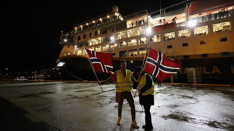 Havila Capella klappet til kai i Bergen