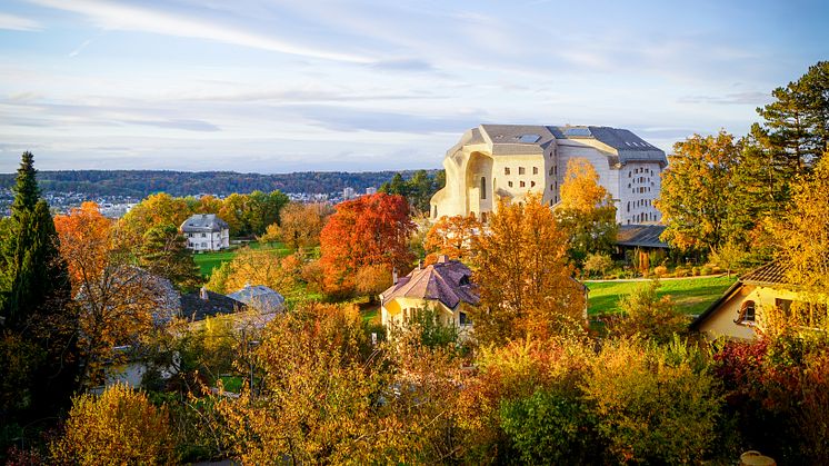 Goetheanum im Herbst (Foto: Xue Li)