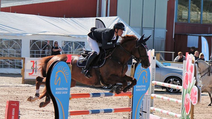 Ingemar Hammarström, född 2003, Vellinge representerar Österlens Ridklubb﻿ i finalen av Folksam Elitallsvenska på Falsterbo Horse Show 9 juli. Foto: Privat 